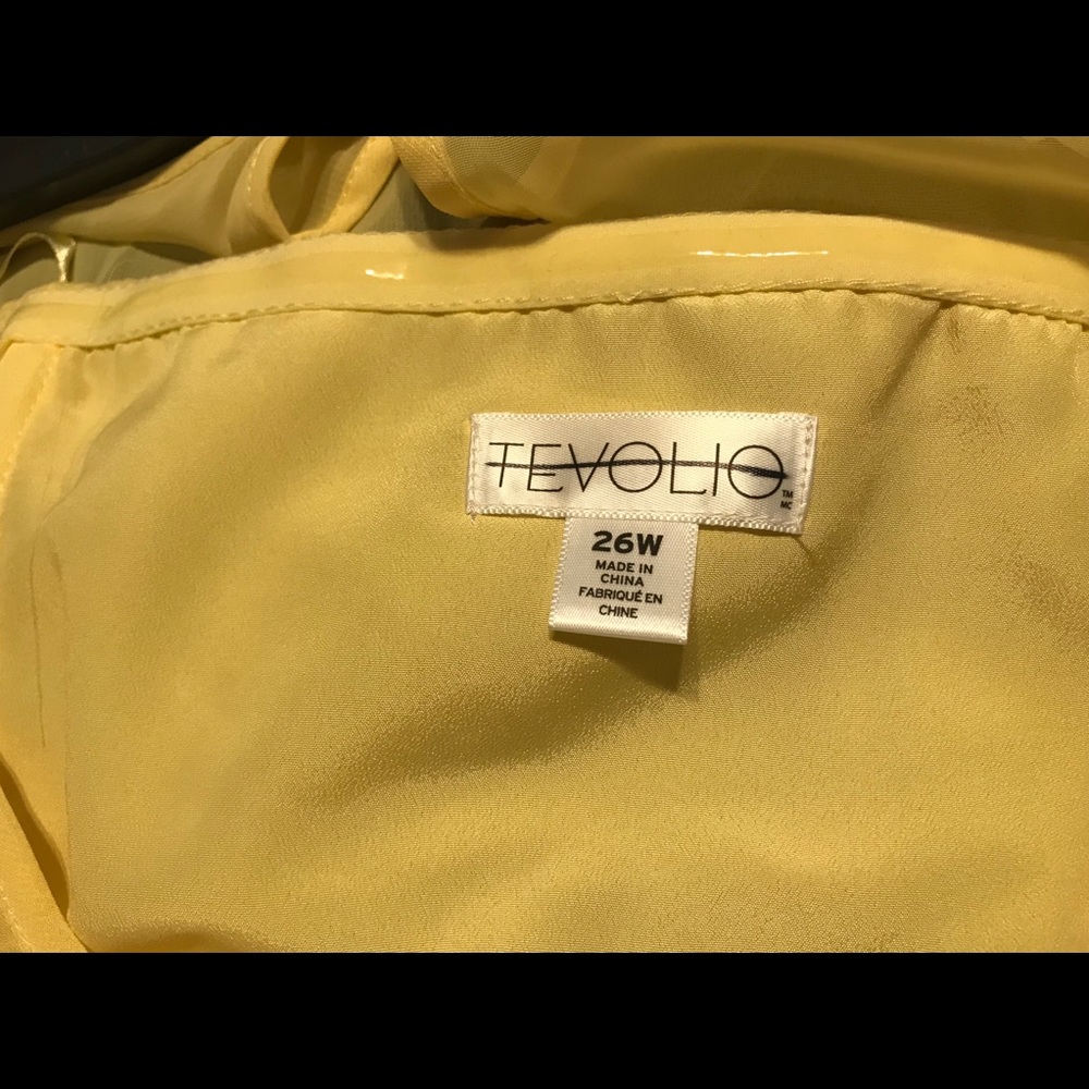 Ladies plus size yellow dress